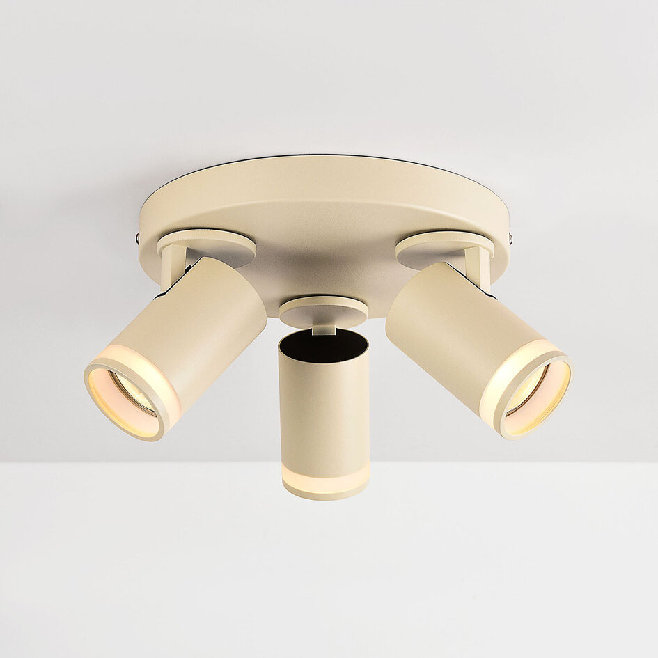 3-lichts plafondspot Focalo met draaibare spots in lichtbeige