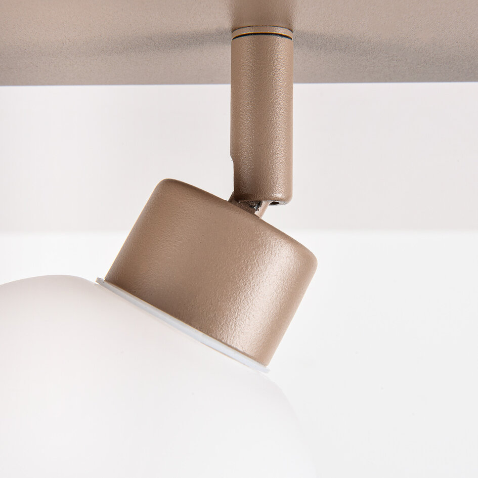 Plafondlamp Vano met 3 draaibare lichtpunten - zandbeige met melkwit glas
