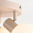 Plafondlamp Natasja met 3 draaibare geribbelde melkwitte glazen bollen - zandbeige