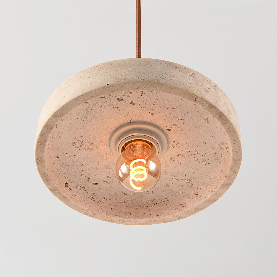 Japandi  hanglamp Flory met travertin (natuursteen) en hout