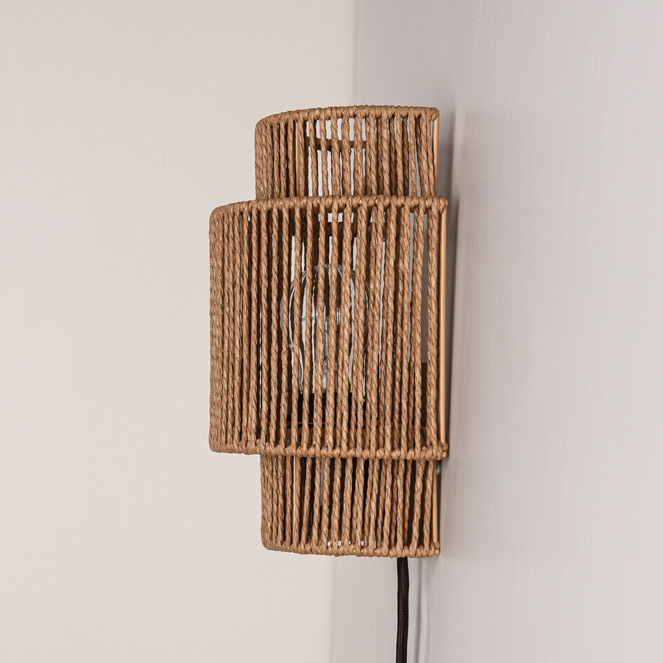 Wandlamp Navira met stekker van handgevlochten touw - naturel