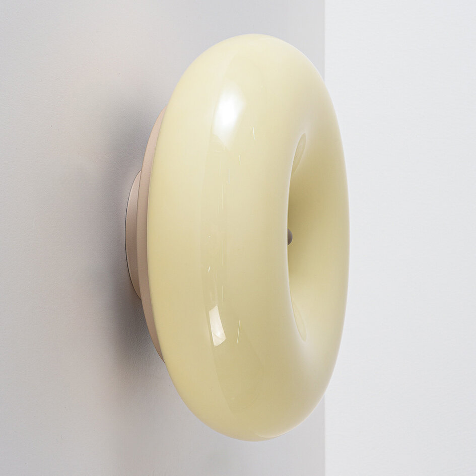 Wandlamp Rosalie met beige glas