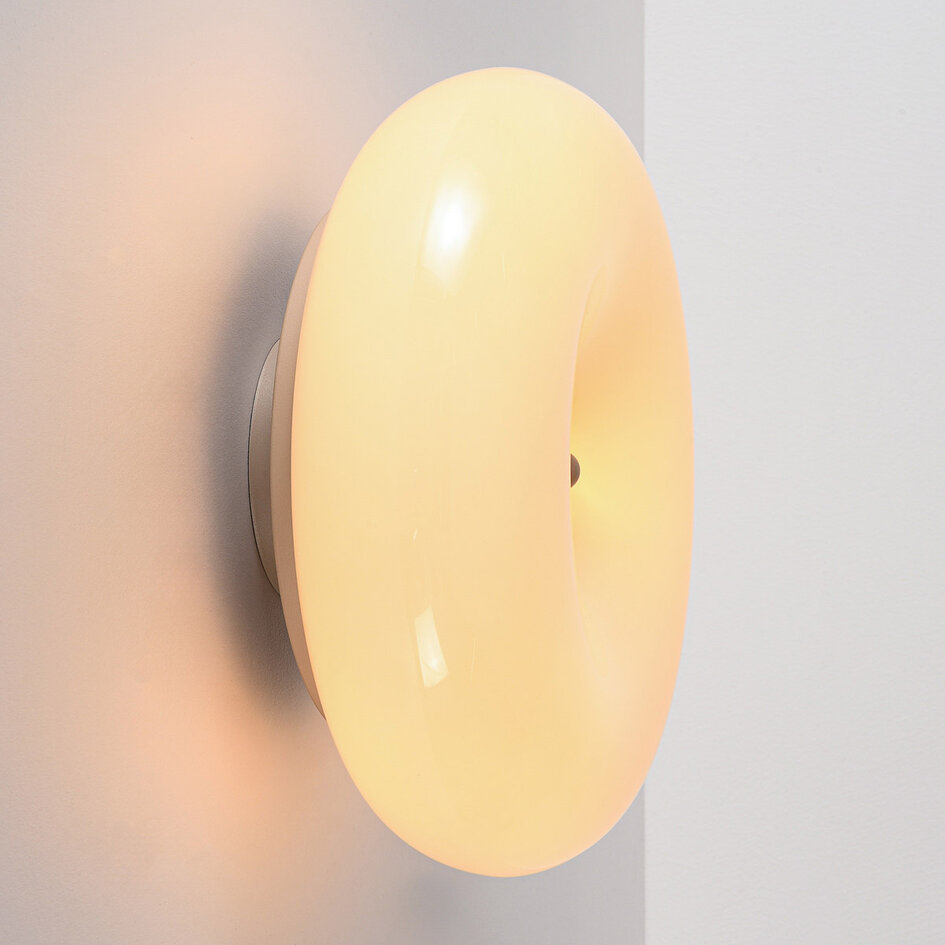 Wandlamp Rosalie met beige glas