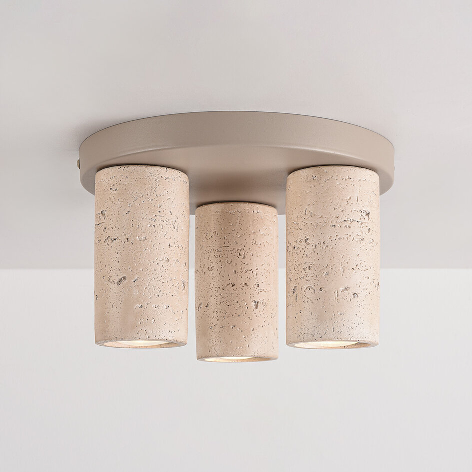 Plafondlamp Cova met drie spots in travertinlook - zandbeige