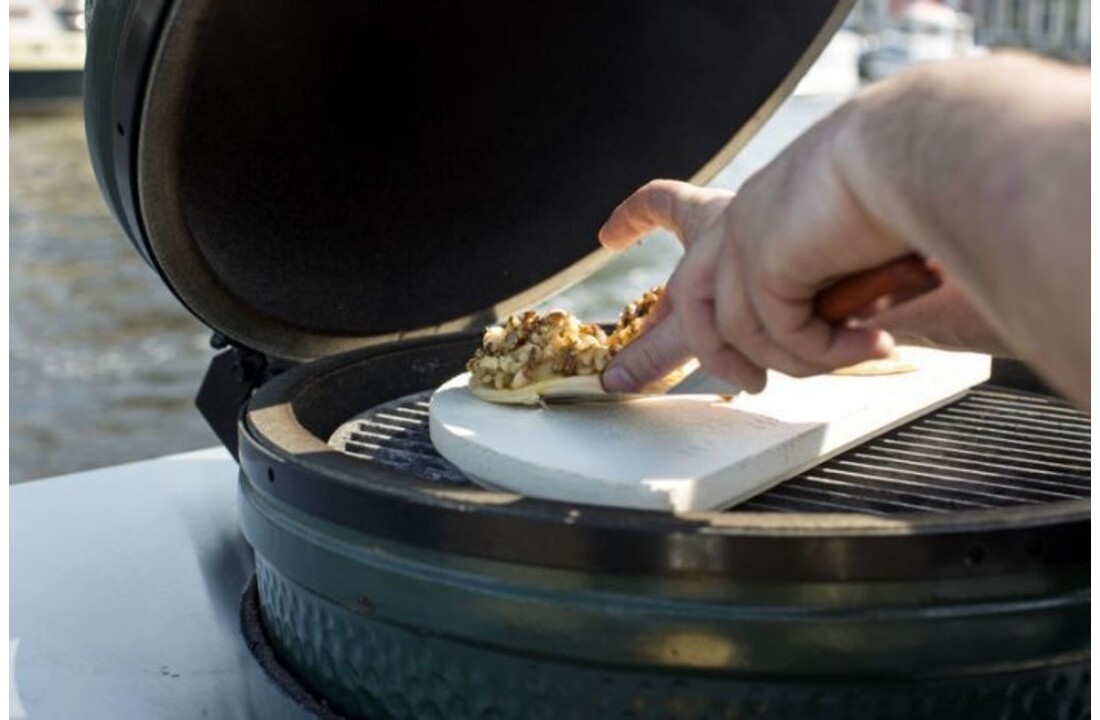 HALF CONVEGGTOR STONE