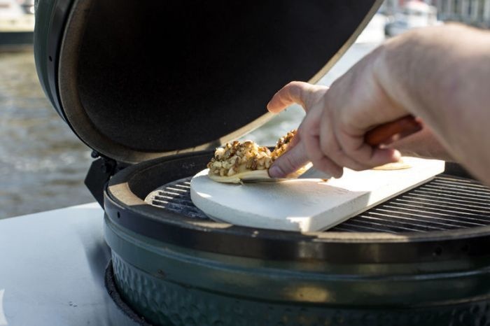 HALF CONVEGGTOR STONE