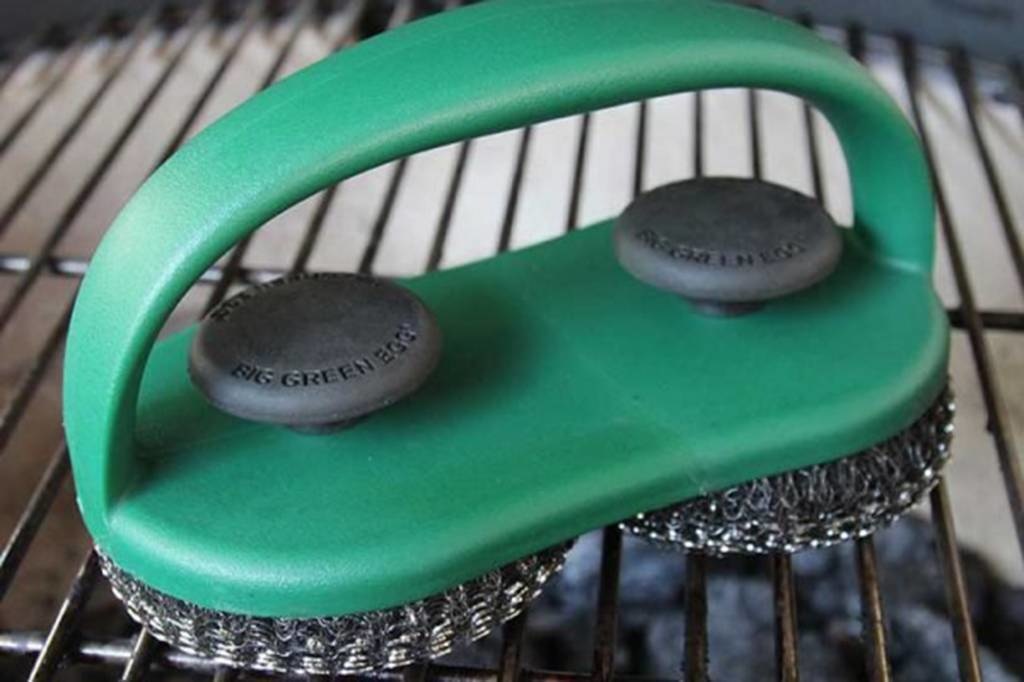 DUAL BRUSH GRID SCRUBBER