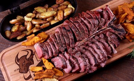 Dry aged waards rund porterhouse steak