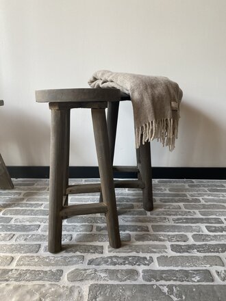 Aura Peeperkorn Houten krukje Aura Peeperkorn Houten krukje