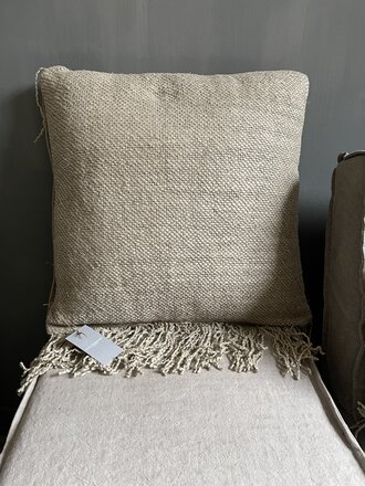 Aura Peeperkorn Kussen collectie Lynn Aura Peeperkorn Kussen collectie Lynn