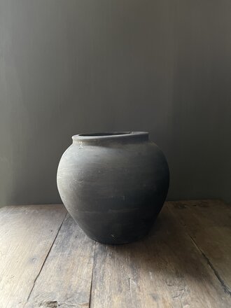 Aura Peeperkorn Terracotta pot grijs