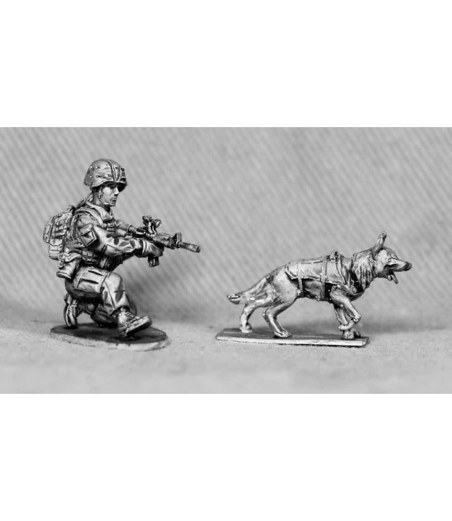 US Marines THOR Team for IED Work (USMC17)