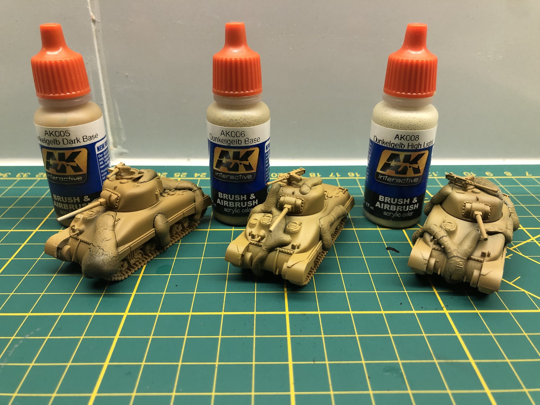 Painting mid-war British armour – FoW Tobruk 