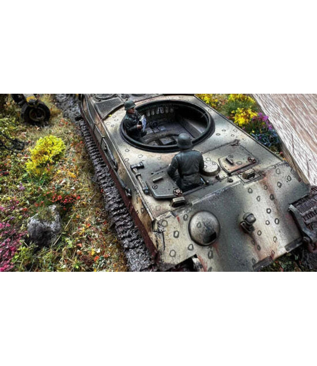 King Tiger with Zimmerit