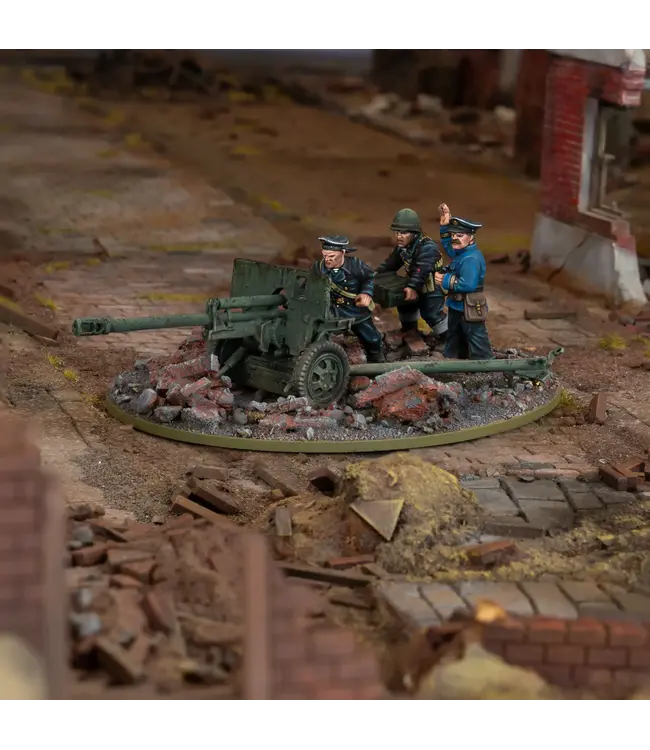 ZiS-3 DIvisional Gun with Soviet Naval Brigade Crew