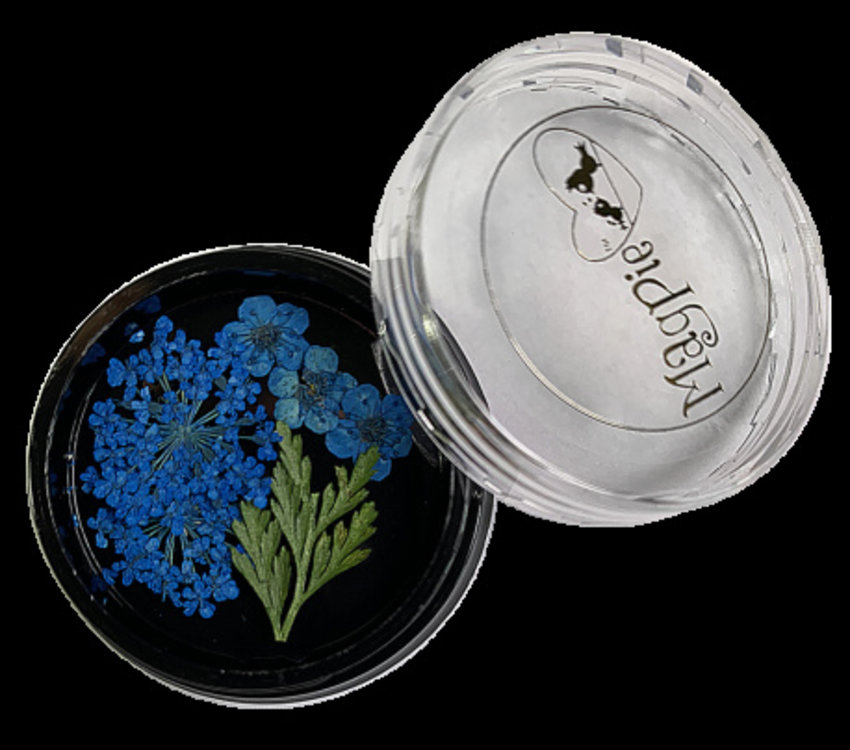Magpie Dried Flowers Blue