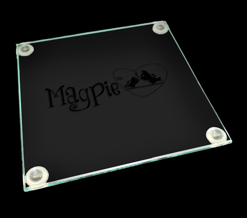 Magpie Logo Glass Pallet
