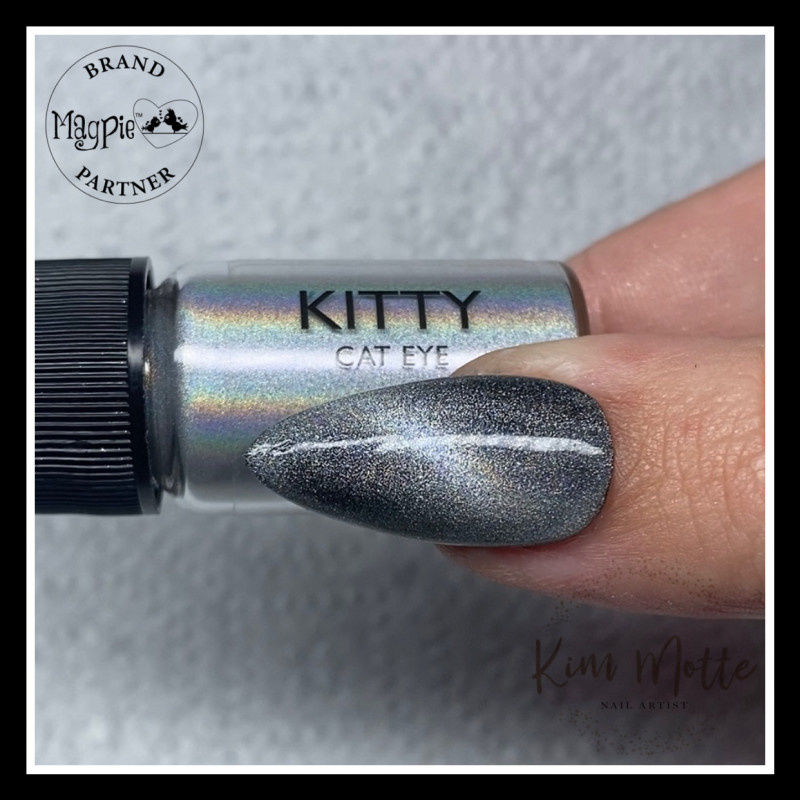 HAVE YOU TRIED OUR CATS EYE MAGNETIC DUSTS YET?