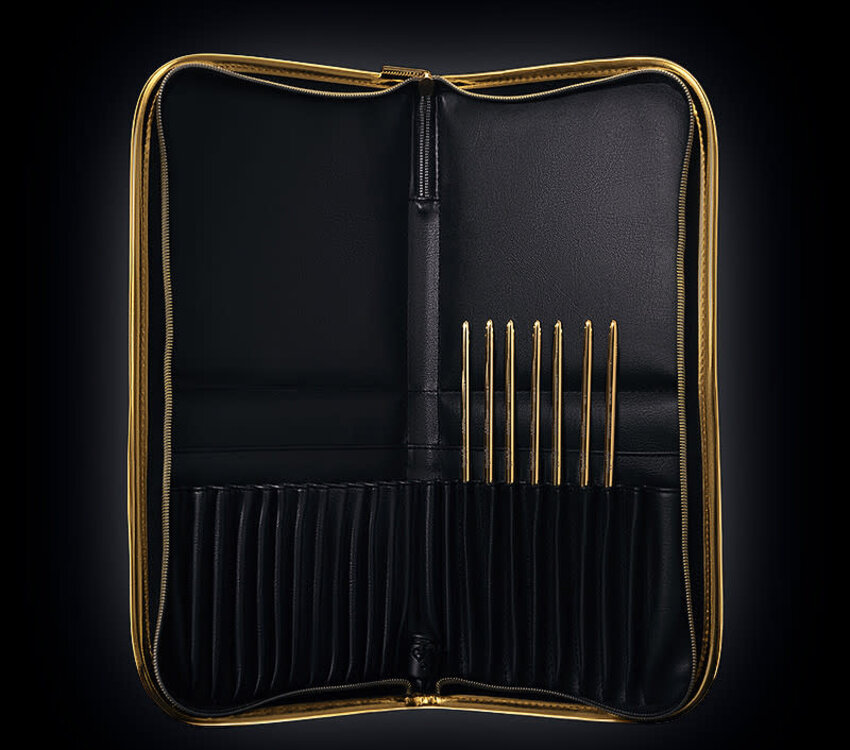 Magpie Brush Case