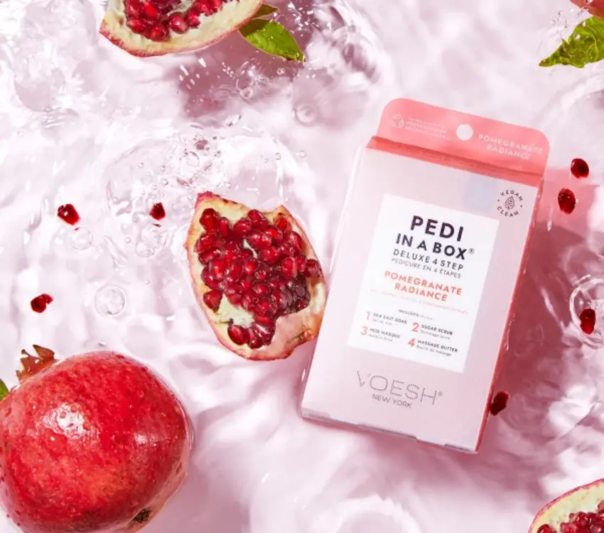 Voesh Voesh Pedi in a box Pomegranate Radiance