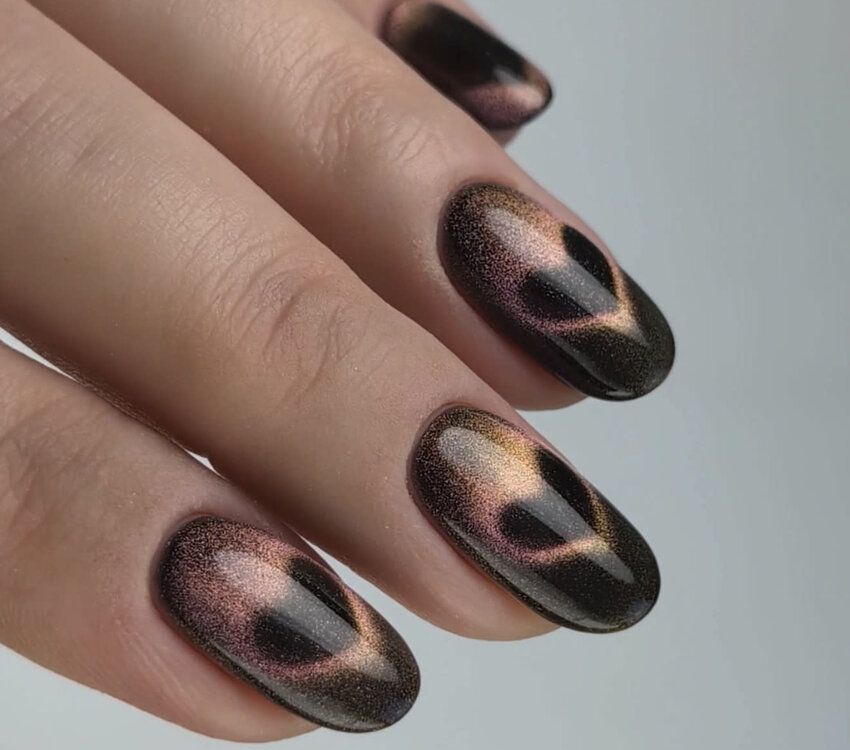 Magpie CAT EYE HEART MAGNET