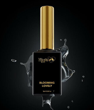 Magpie Blooming Lovely