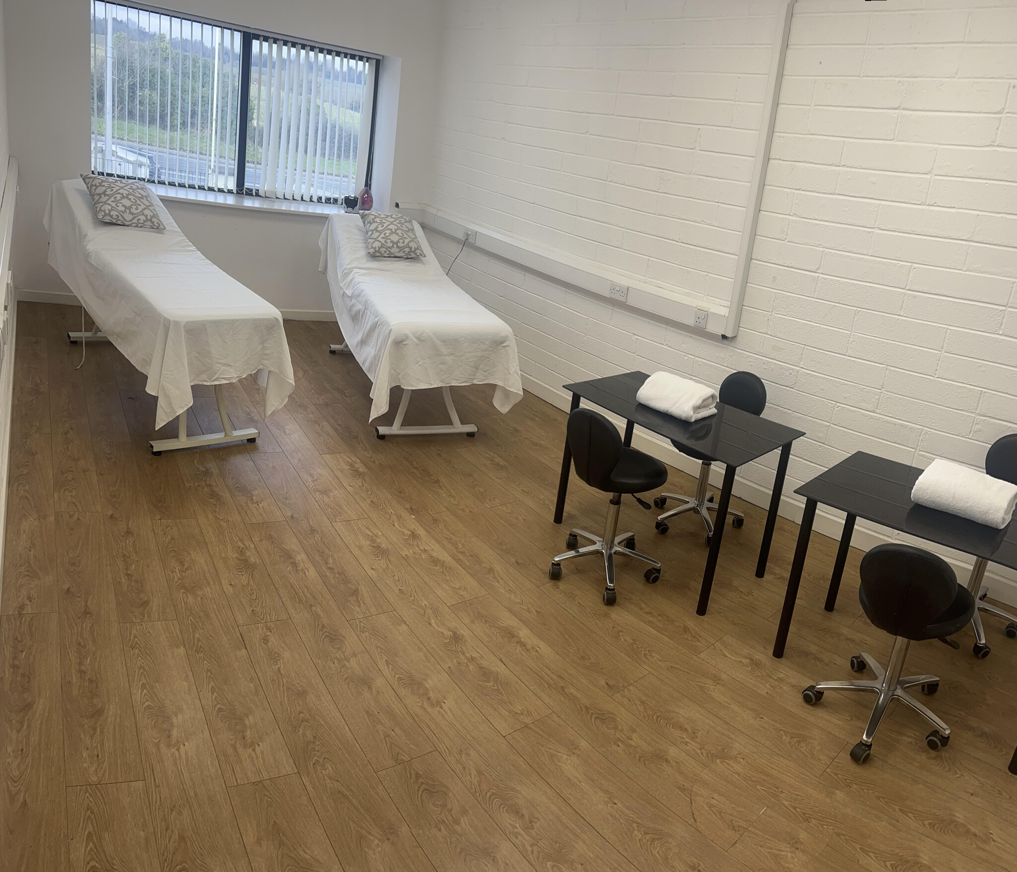 Treatment Room available to Rent