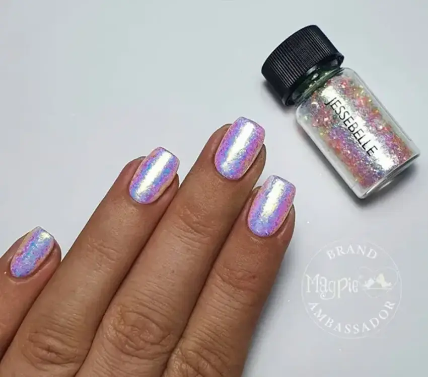 Magpie Magpie Dust Flakes Jessebelle 0.4g
