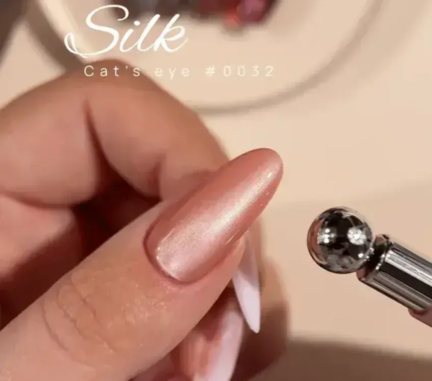 DNKa GEL POLISH CAT`S EYE "DNKa", 7 ml #0032 Silk