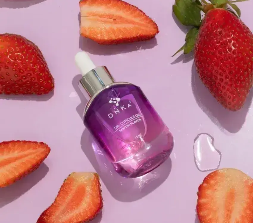 DNKa DRY CUTICULE OIL PARFUM FLAVOR "DNKa", 15 ml Fairy Strawberry