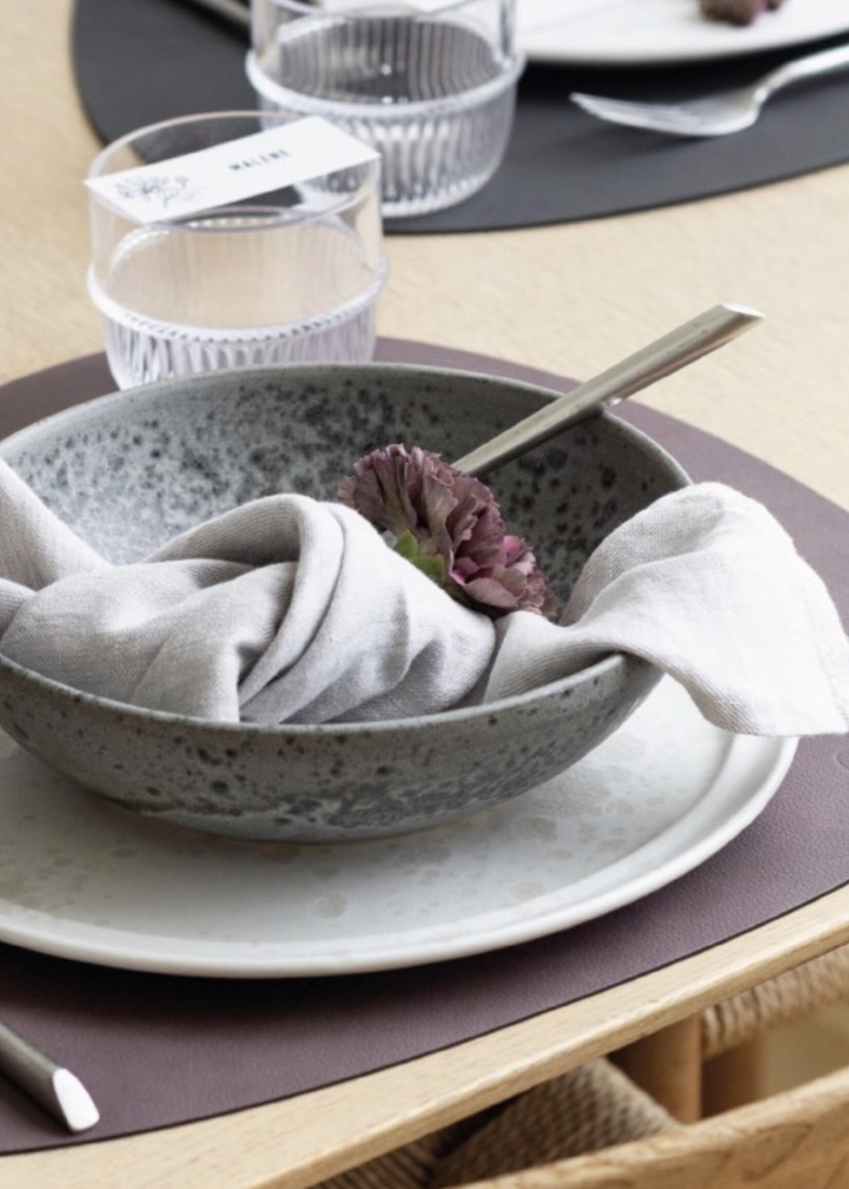 LindDNA Afgeronde bordeaux lederen placemats