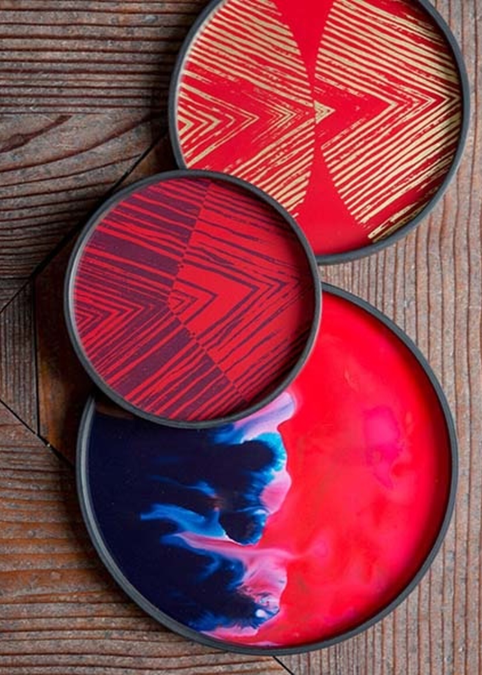 Notre Monde Mini tray "Midnight linear circles" in rood en blauw