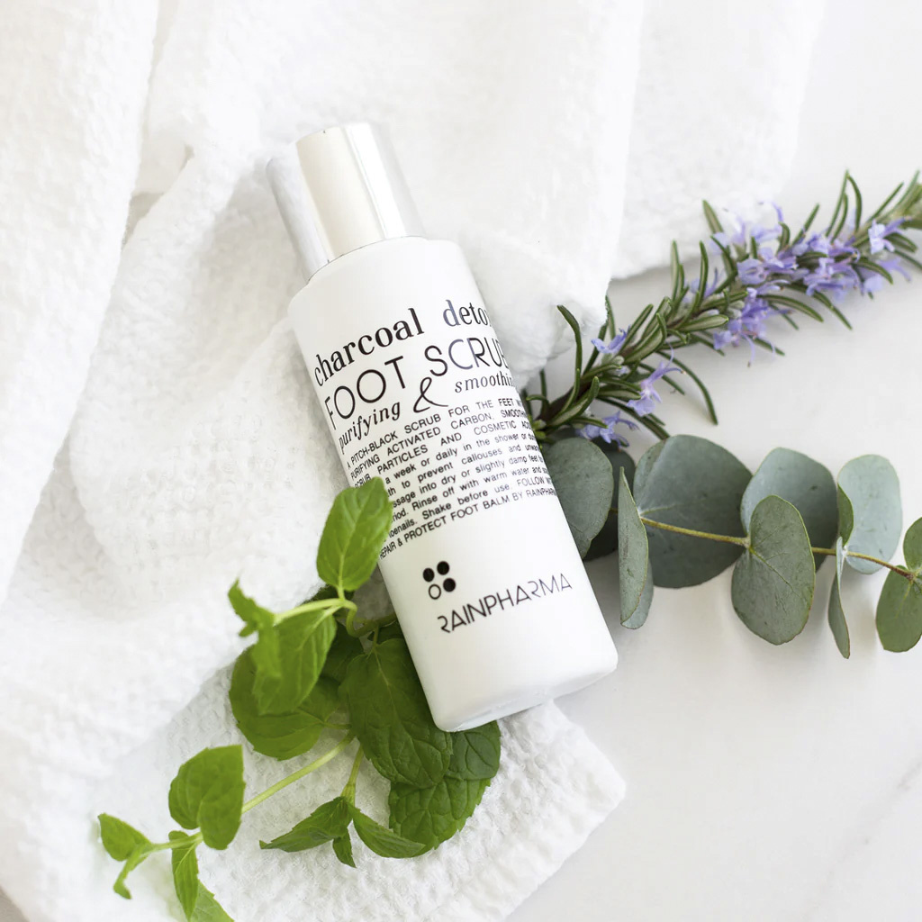 Rainpharma CHARCOAL DETOX FOOT SCRUB - 100ml