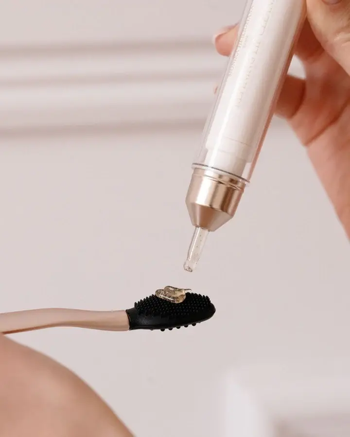 Monika Heiligmann Lip Exfoliating Massage Brush