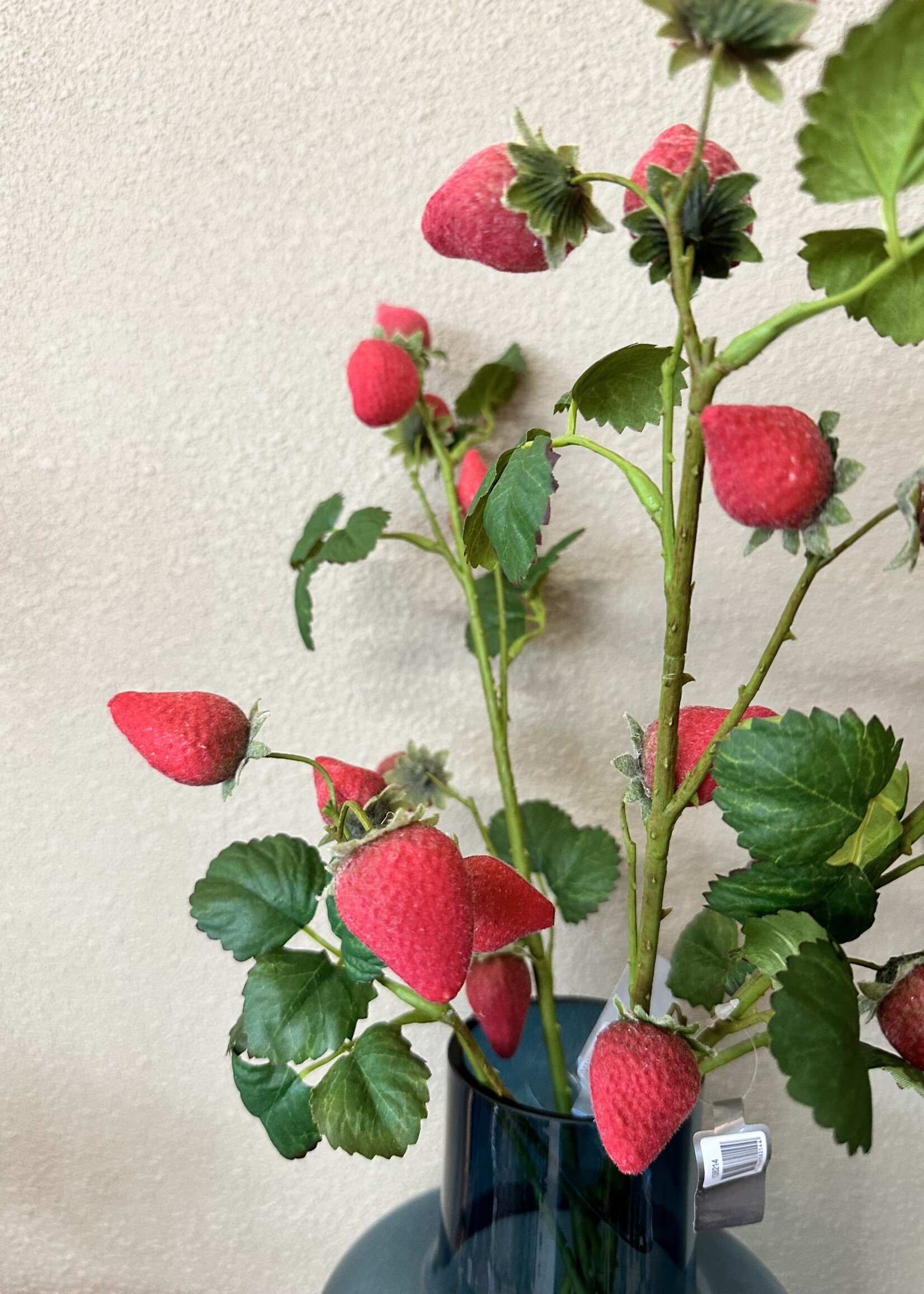 Silk-ka  Aardbeien tak  70  cm