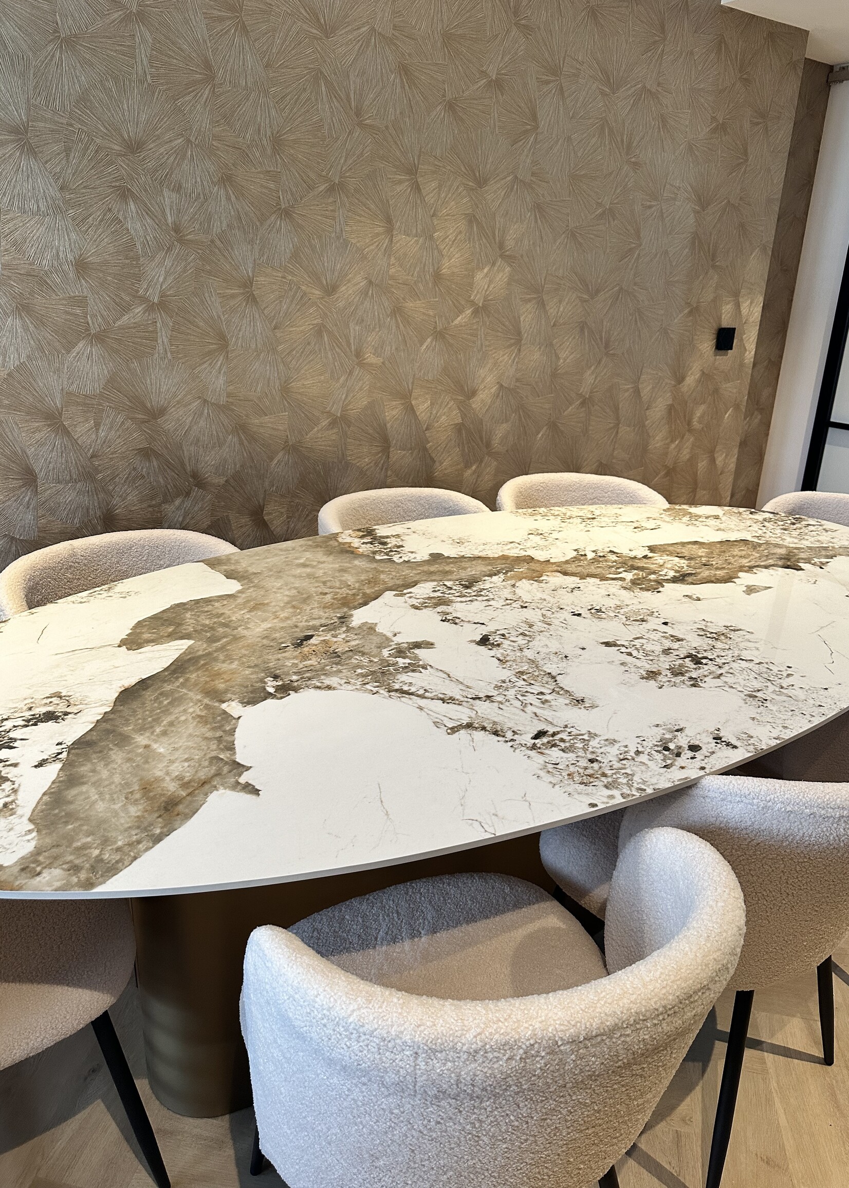 Colmore Ovale Marmerlook tafel