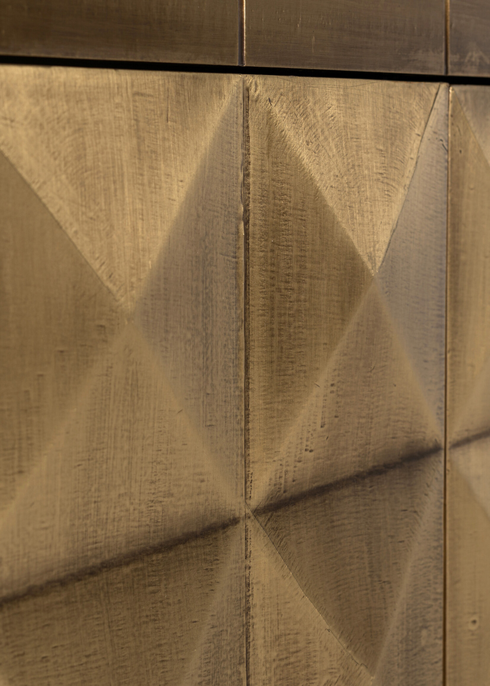 Richmond interiors Dressoir Collada 3-deuren (Geborsteld Goud)