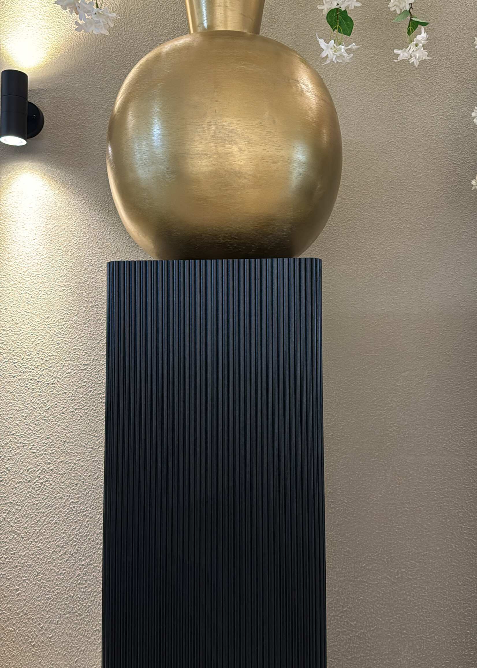 Zuil  Mat Zwart  in Ribbel design     H  100 cm