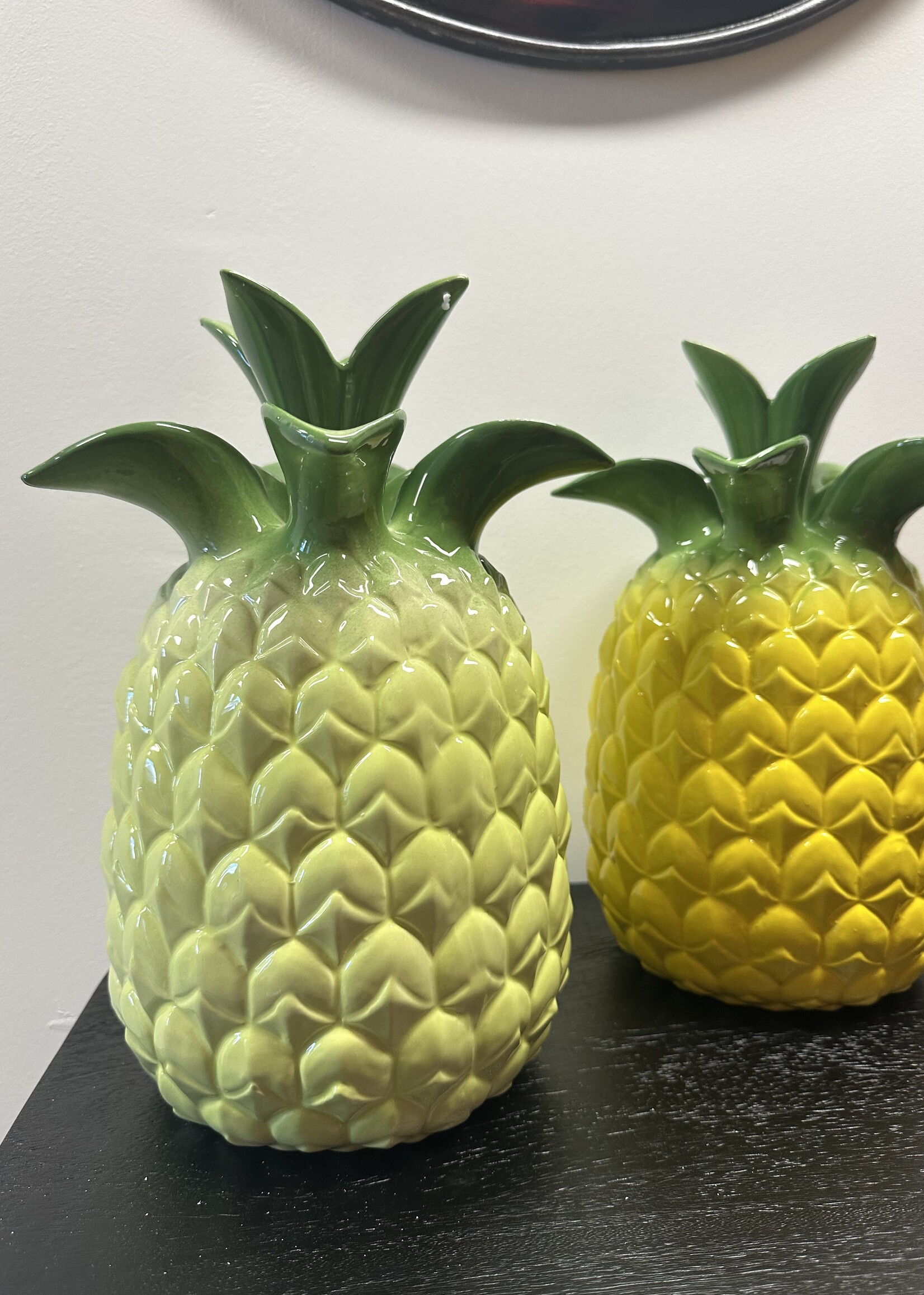 D.Kromhout Ananas  tropical  vaas  geel