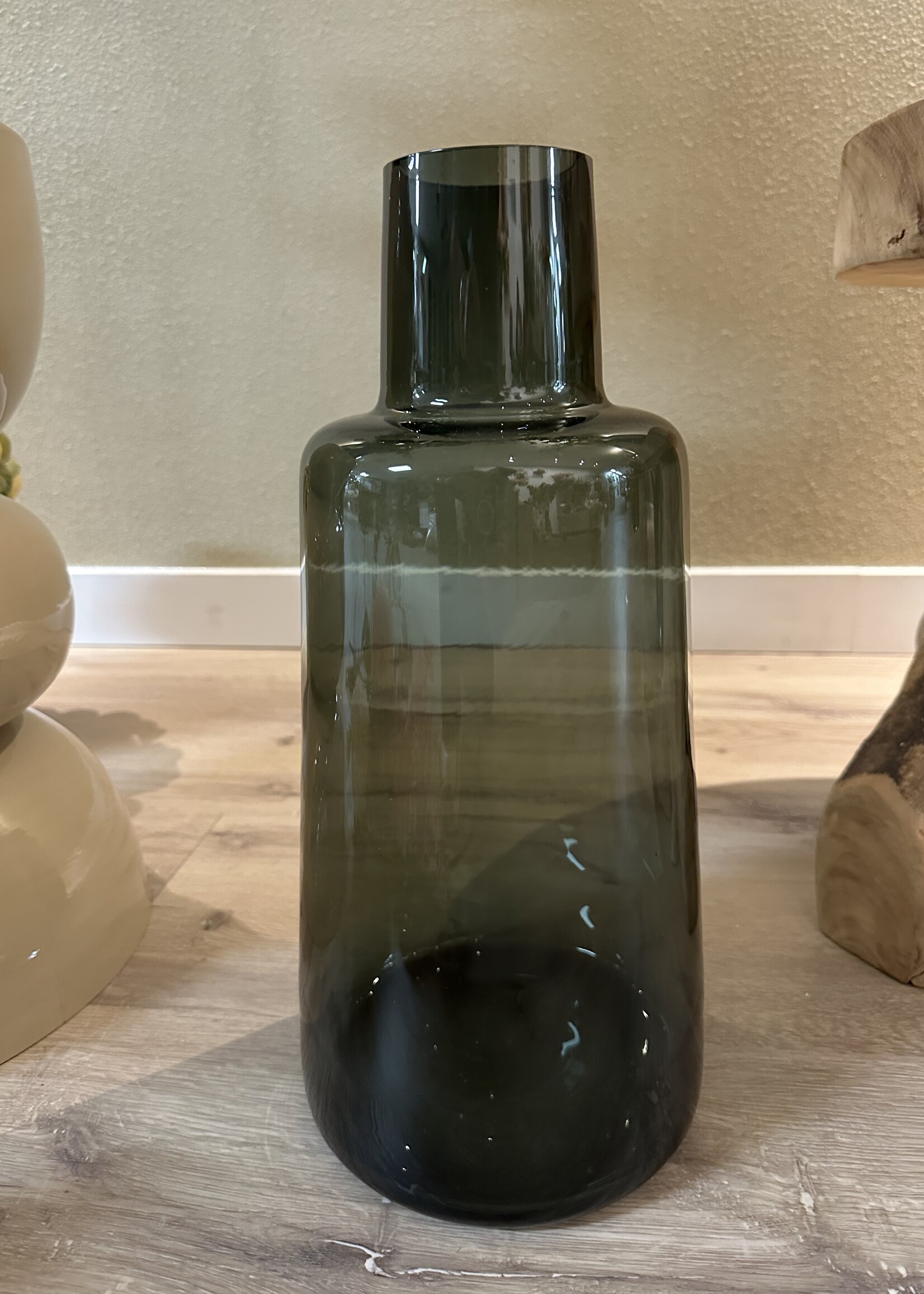 Vase of the world Strakke grijze vaas  H 40 cm