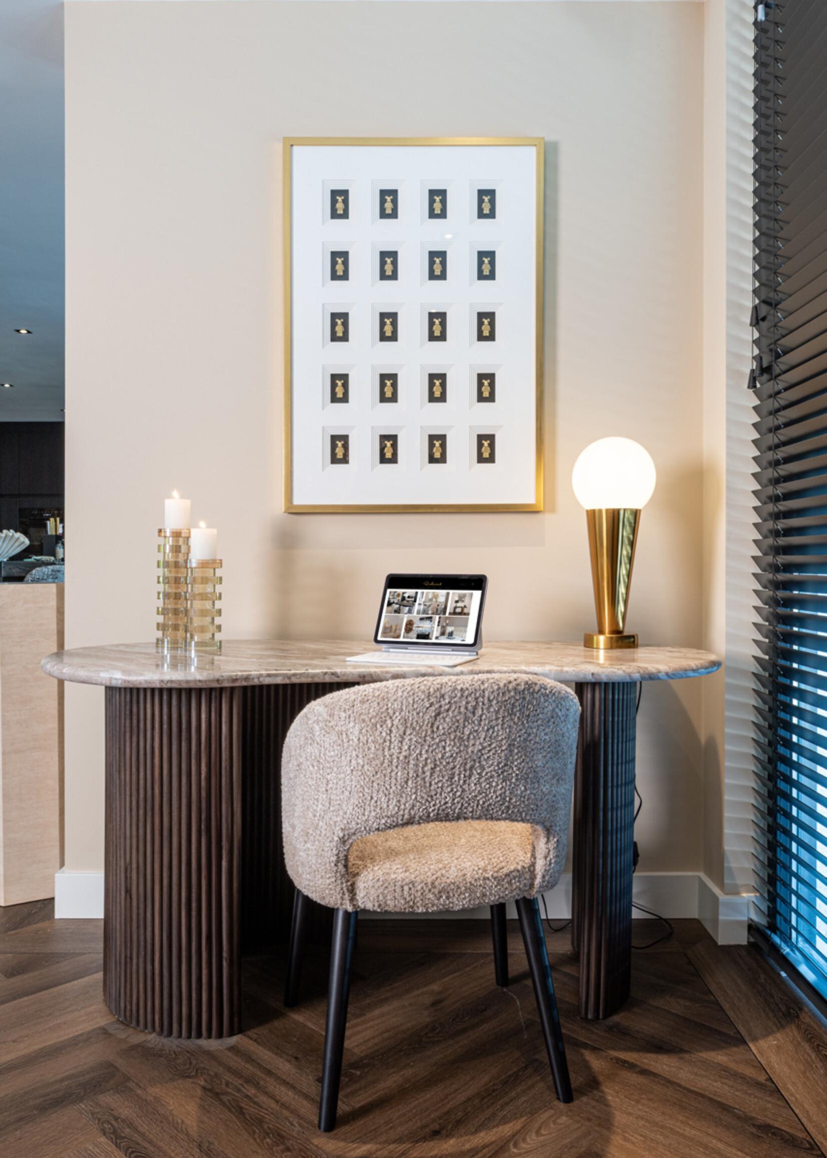 Richmond interiors Tafel Rashford Blush Beige