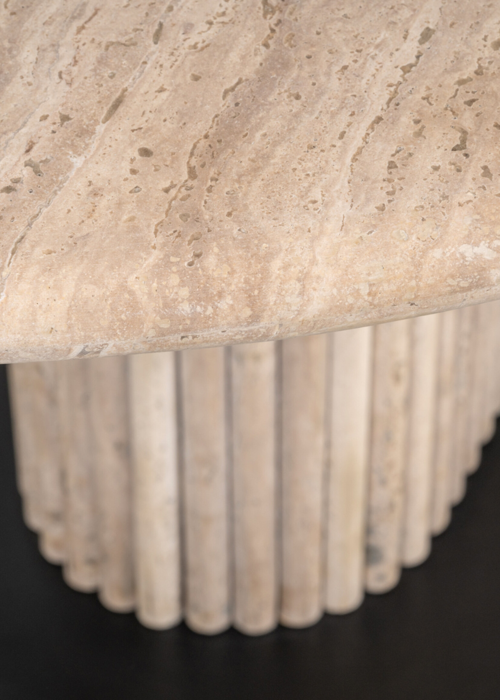 Richmond interiors Eettafel La Cantera Beige 200