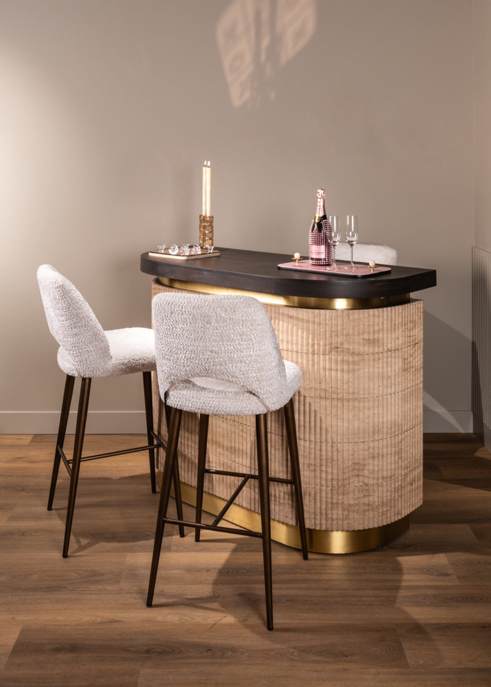 Richmond interiors Bar Martini Beige