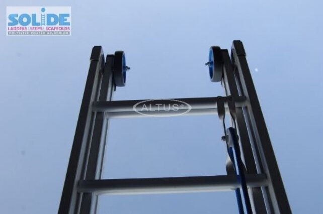Solide 2-delige professionele touwladder model E 2 x 26 treden