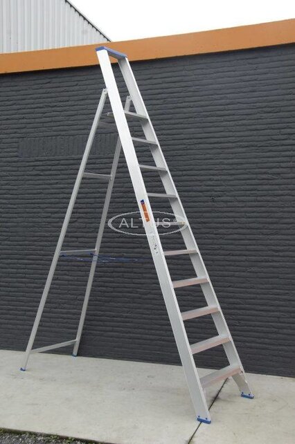 Solide enkele professionele trapladder model PT 10