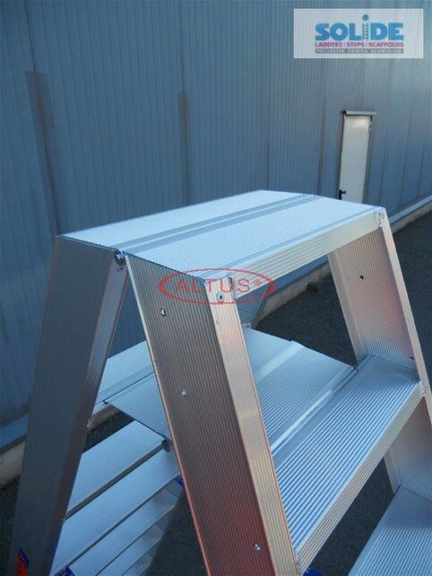 Solide dubbele professionele trapladder model DT 2x2 treden