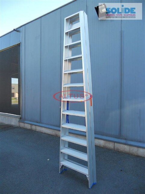 Solide dubbele professionele trapladder model DT 2x12 treden
