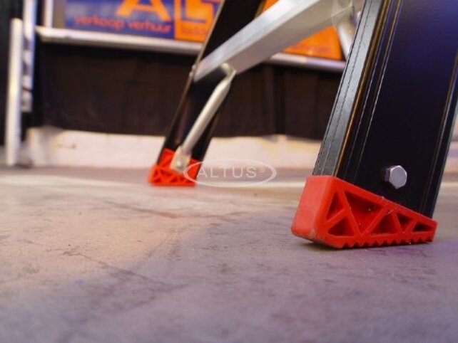 Altrex Taurus dubbele trapladder 2 x 3 treden