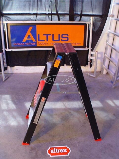 Altrex Taurus dubbele trapladder 2 x 5 treden