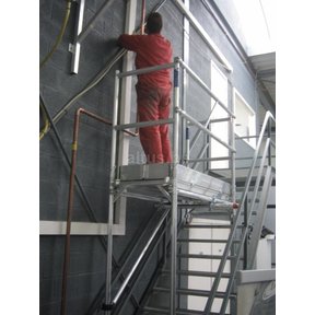 Trapgat steiger 1.85 x 1.90m  compleet